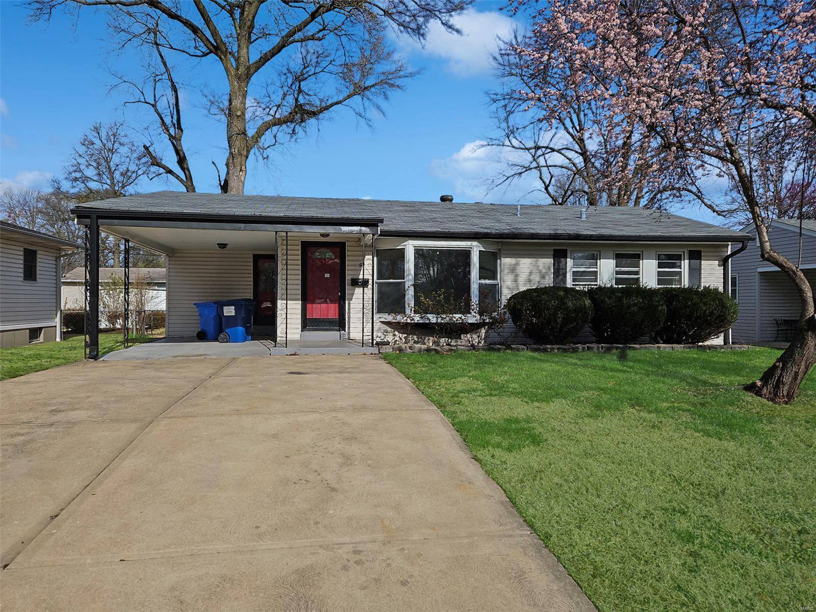 Florissant, MO 63031,5 Glynn DR