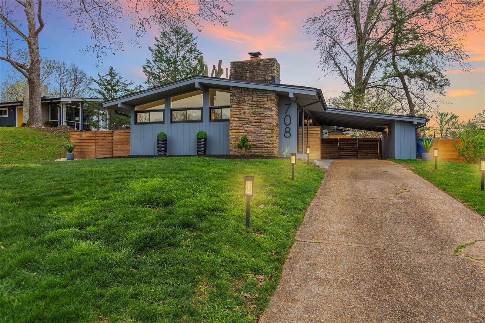 Crestwood, MO 63126,708 Paddock CT