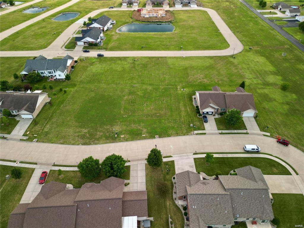 Highland, IL 62249,40 Jason’s Pointe