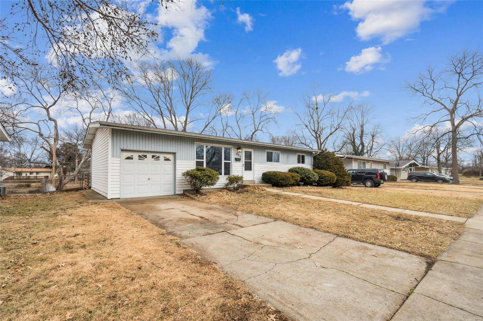 Florissant, MO 63031,525 Bardot DR