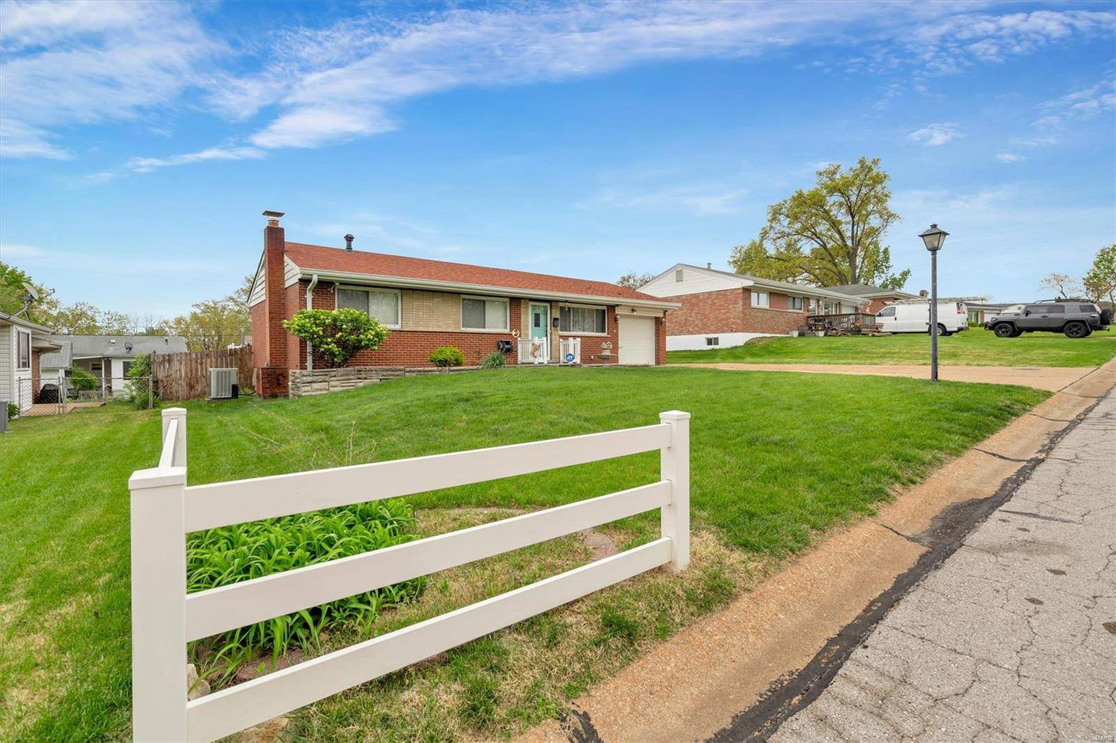 St Louis, MO 63123,9758 Jarris DR