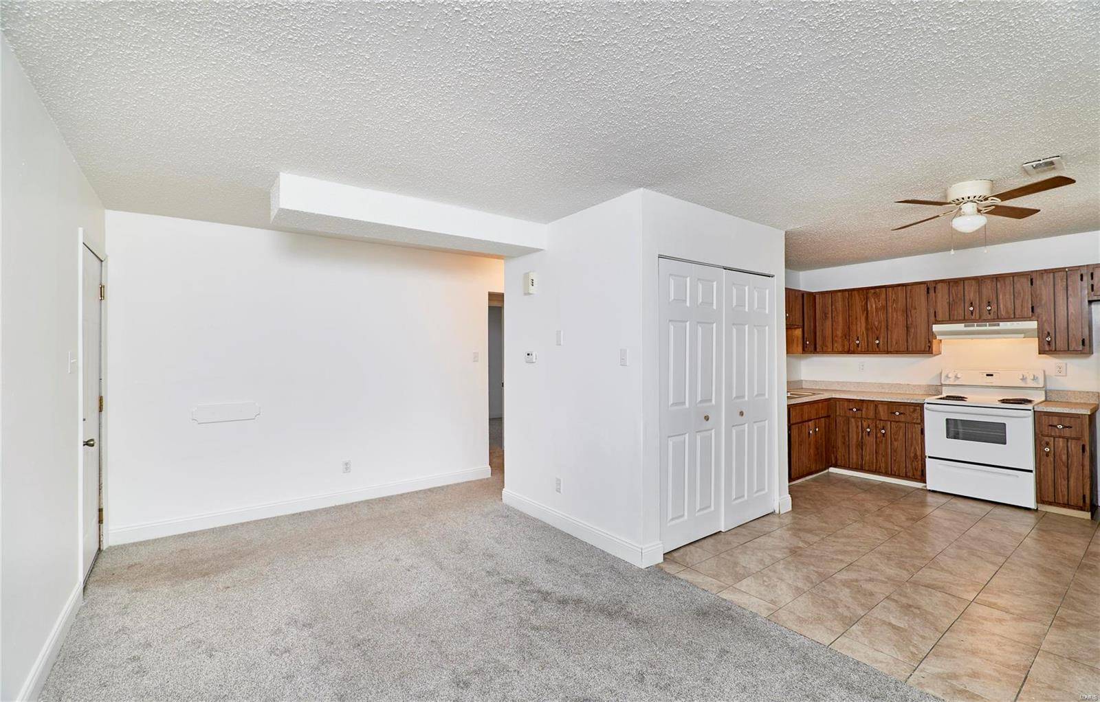 Fenton, MO 63026,285 Mount Everest DR