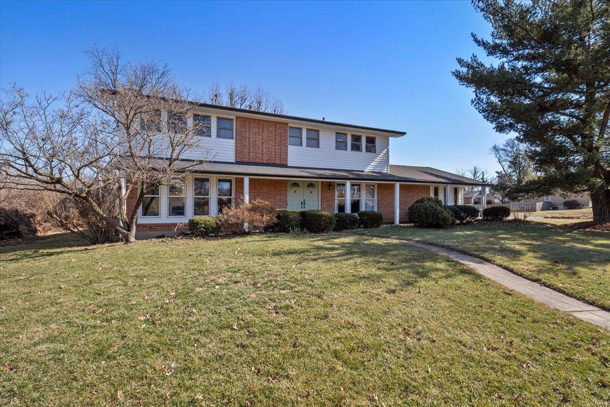 Chesterfield, MO 63017,1 Oakland Hills DR