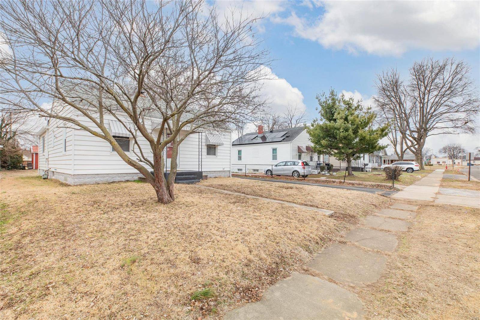 East Alton, IL 62024,116 Haller AVE