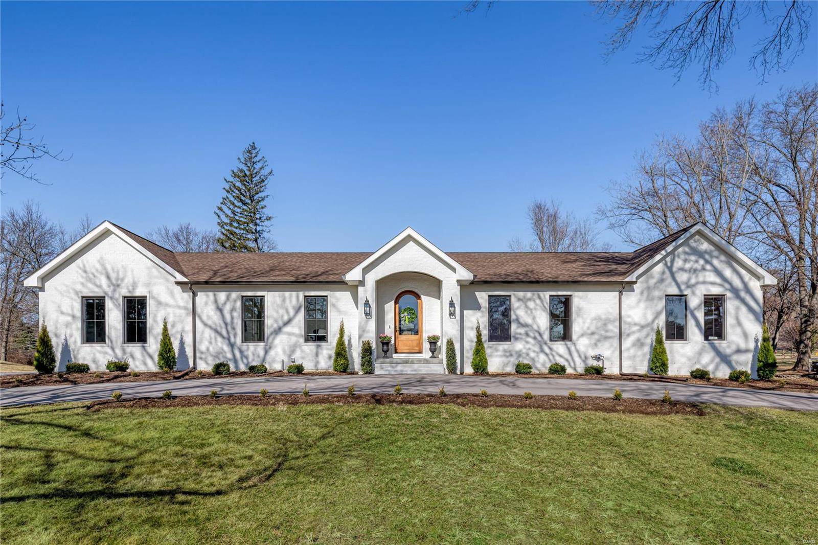 St Louis, MO 63141,221 Pebble Acres DR