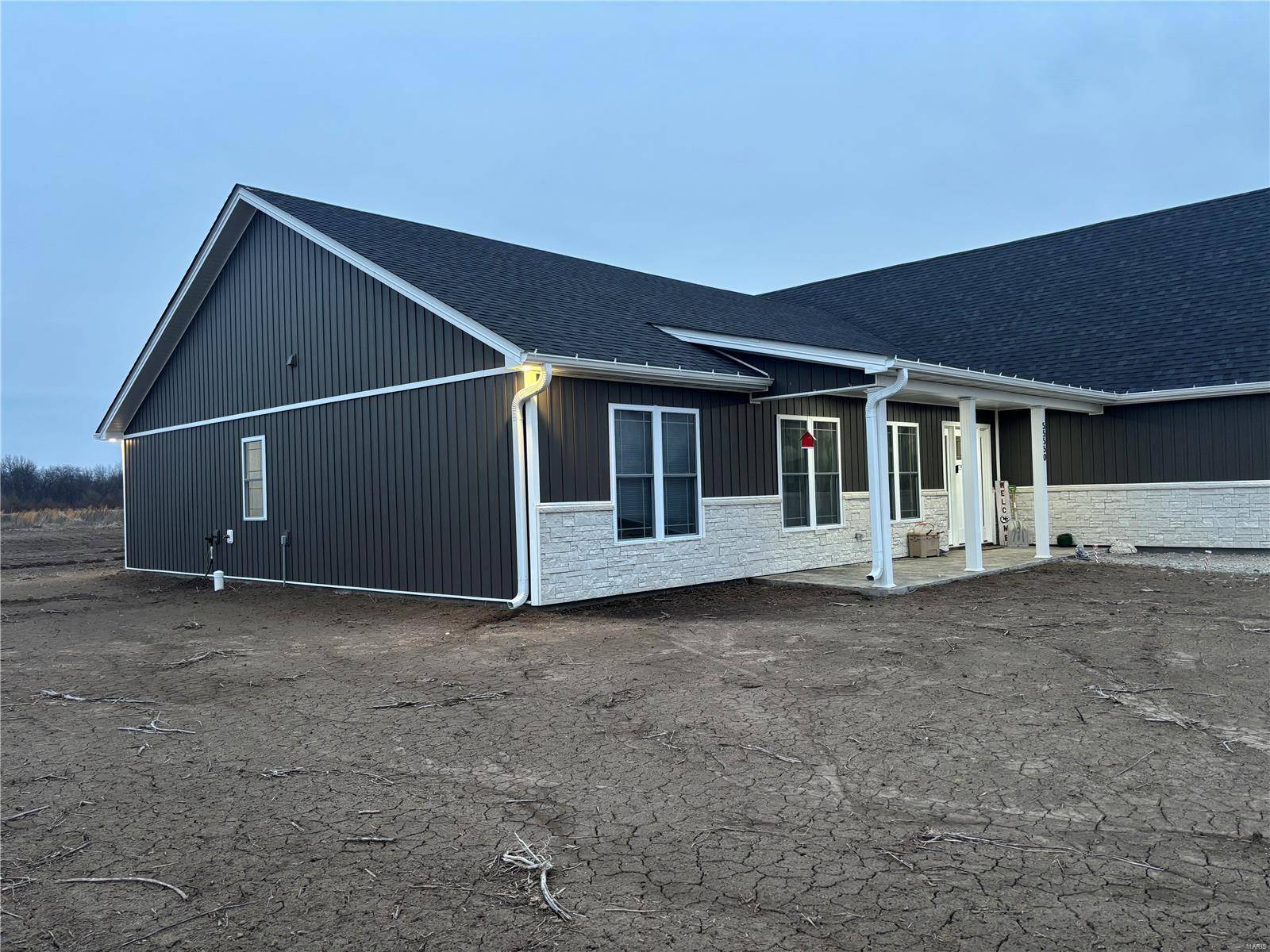 New London, MO 63459,55550 Lone Cedar Trail
