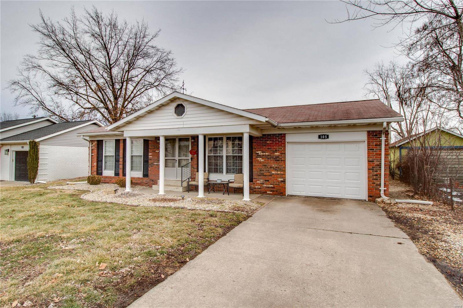 Jerseyville, IL 62052,105 Pleasant ST