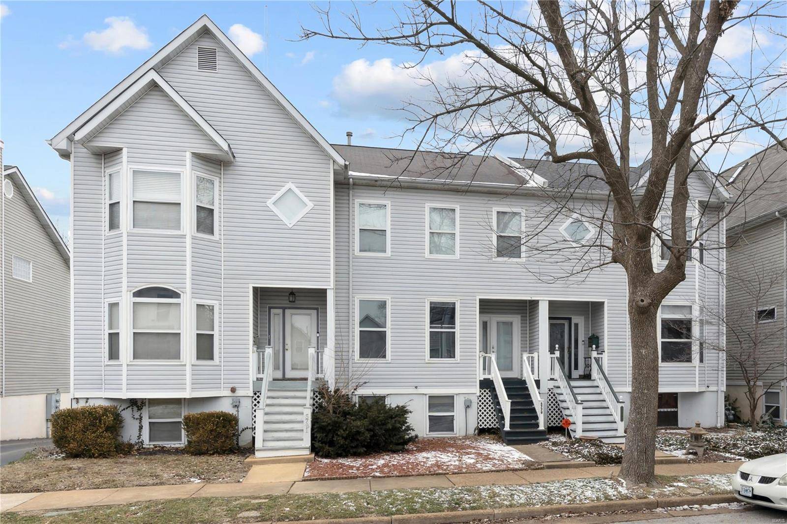St Louis, MO 63112,5777 Kingsbury PL