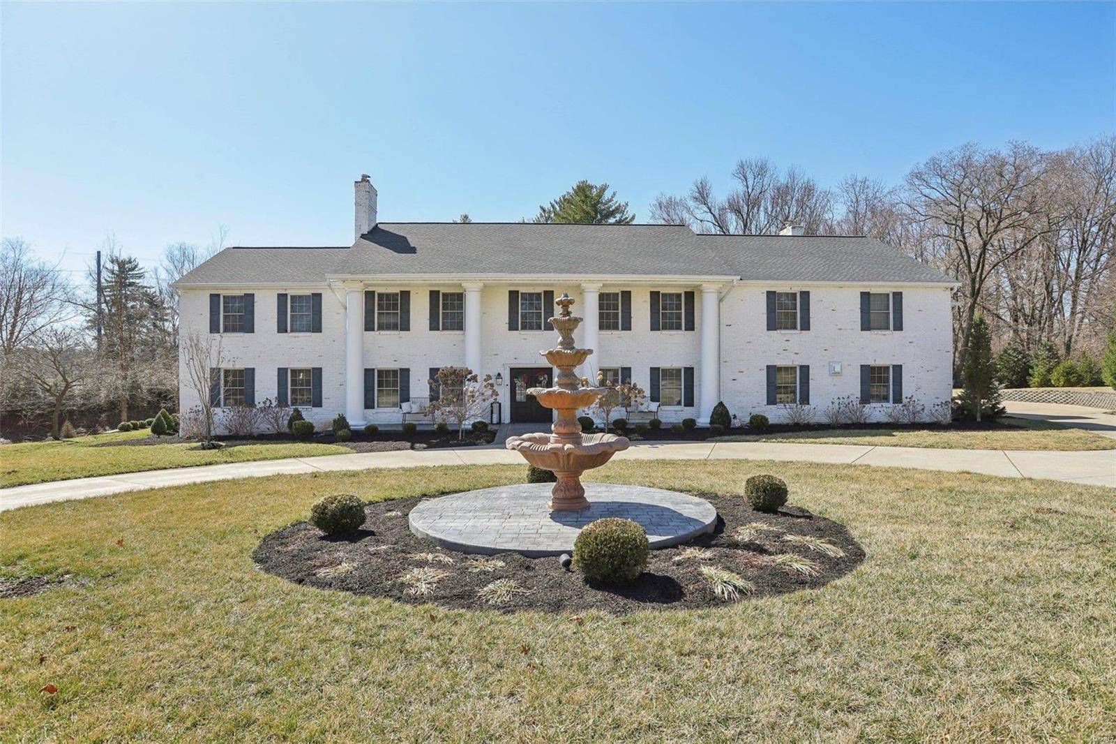 St Louis, MO 63141,30 Bellerive Country Club Grounds DR