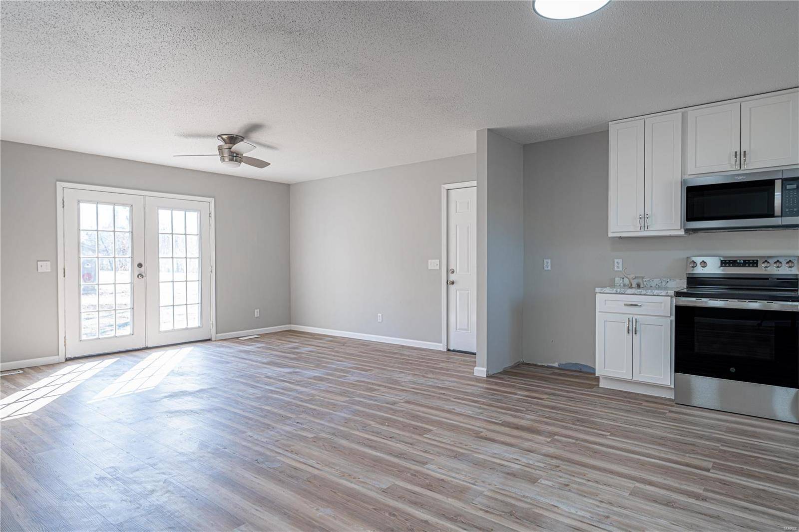 Jonesburg, MO 63351,212 Hill LN