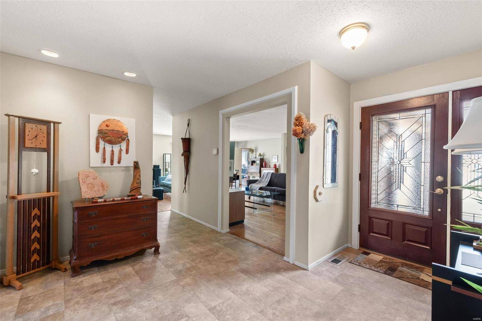 Ballwin, MO 63011,905 Parkwatch DR