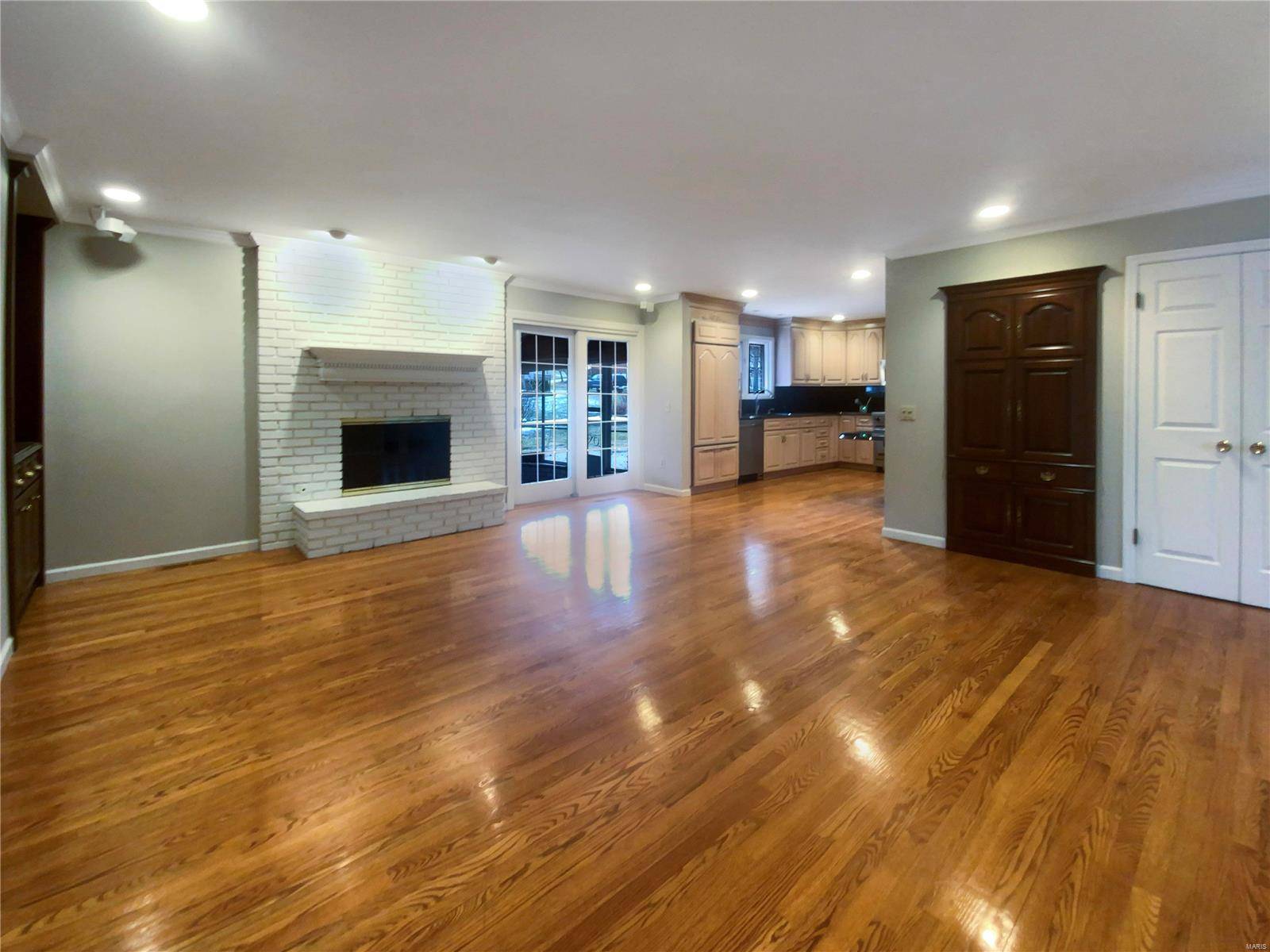 Chesterfield, MO 63017,254 Heather Crest DR