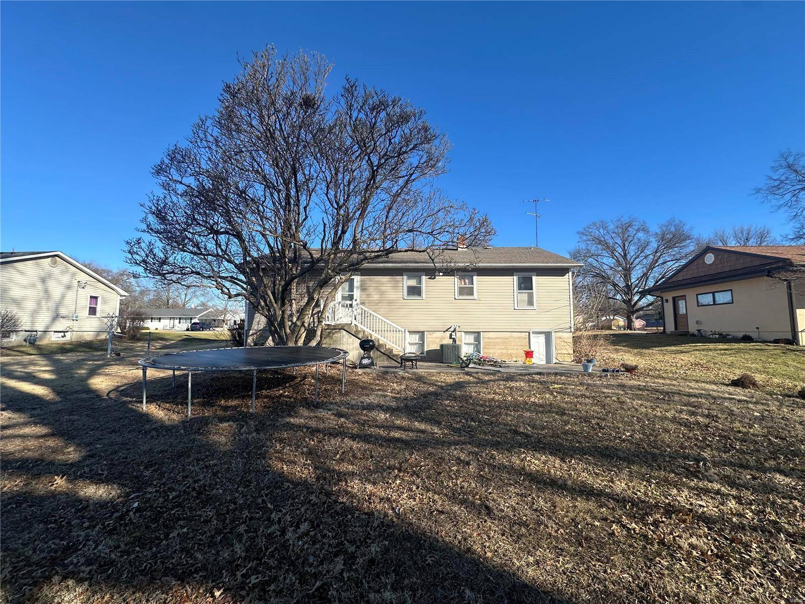 California, MO 65018,409 W Rice BLVD