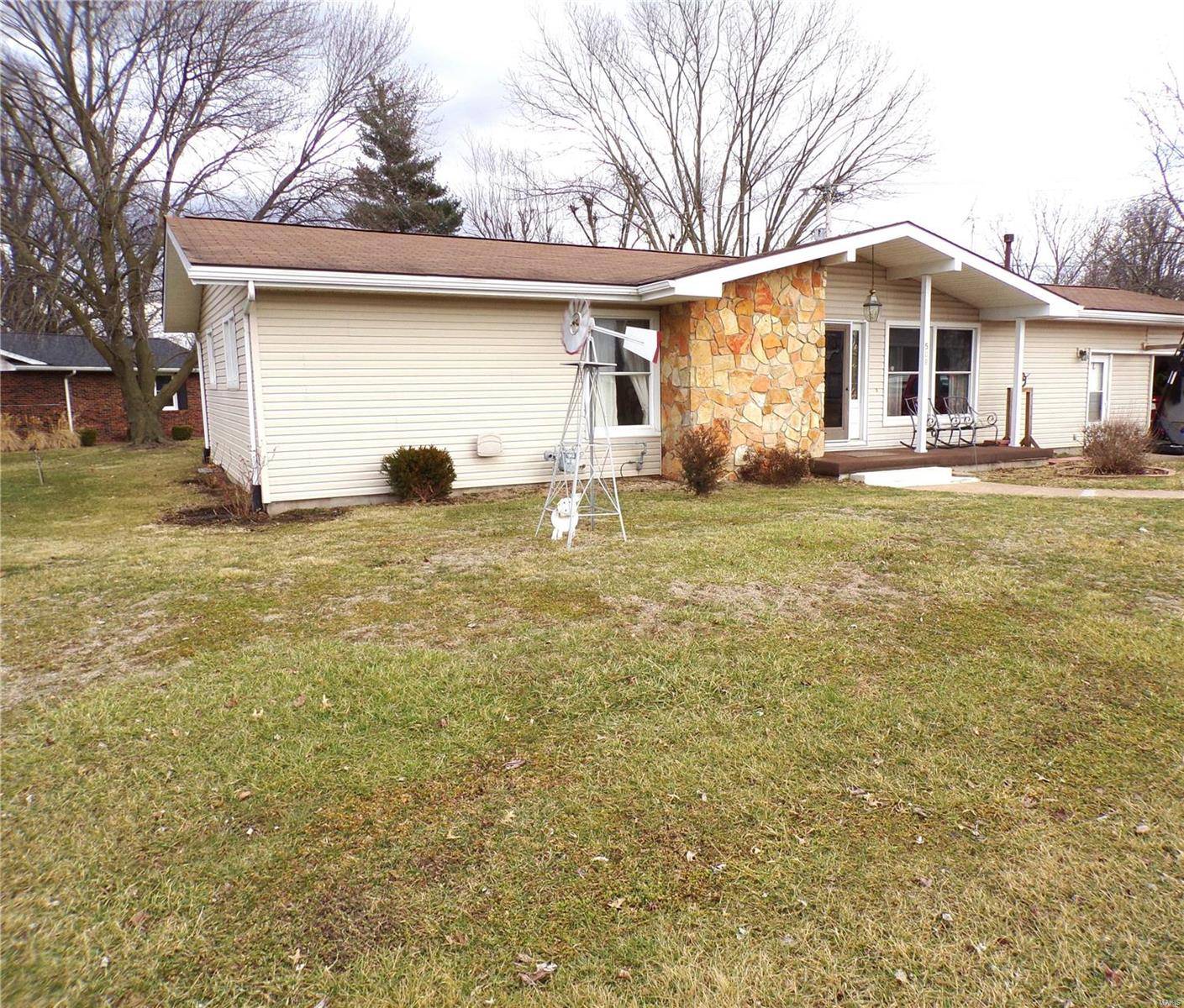 Vandalia, MO 63382,508 N Galloway RD