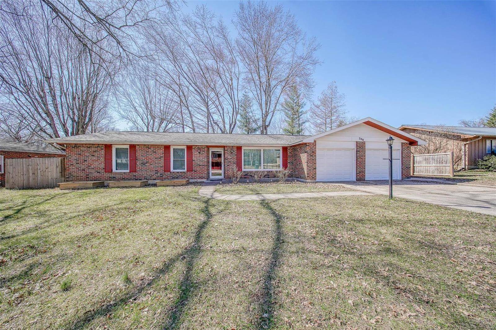 Rolla, MO 65401,208 Steeplechase RD