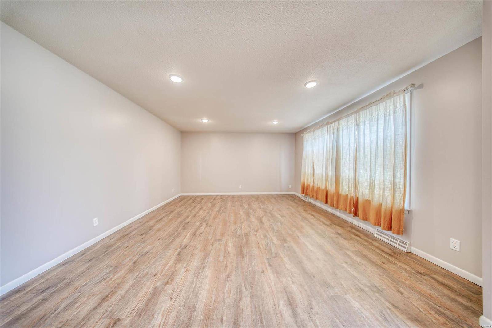 Rolla, MO 65401,208 Steeplechase RD