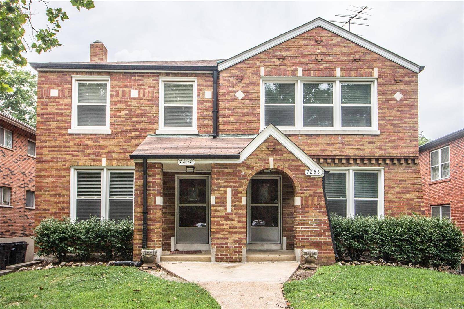University City, MO 63130,7255 Delmar BLVD