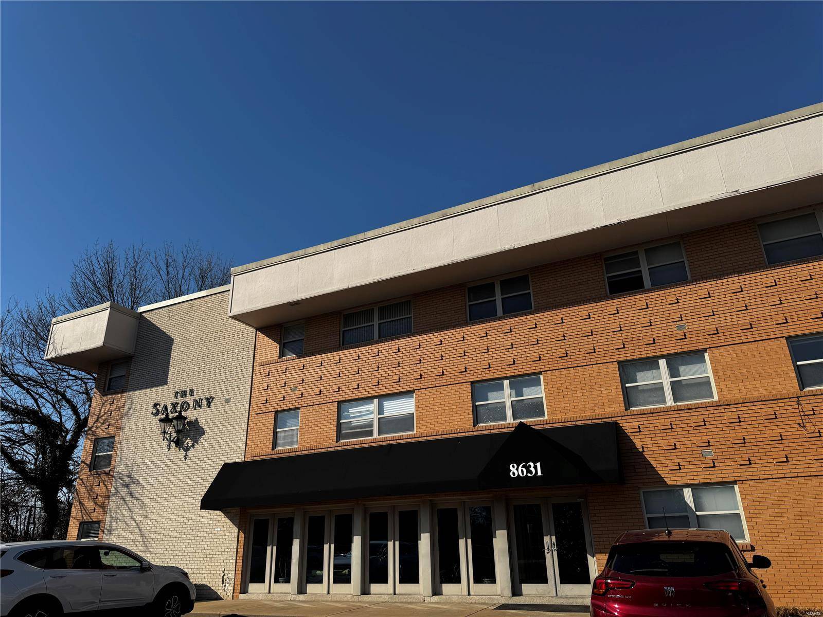 St Louis, MO 63132,8631 Old Bonhomme RD #3E
