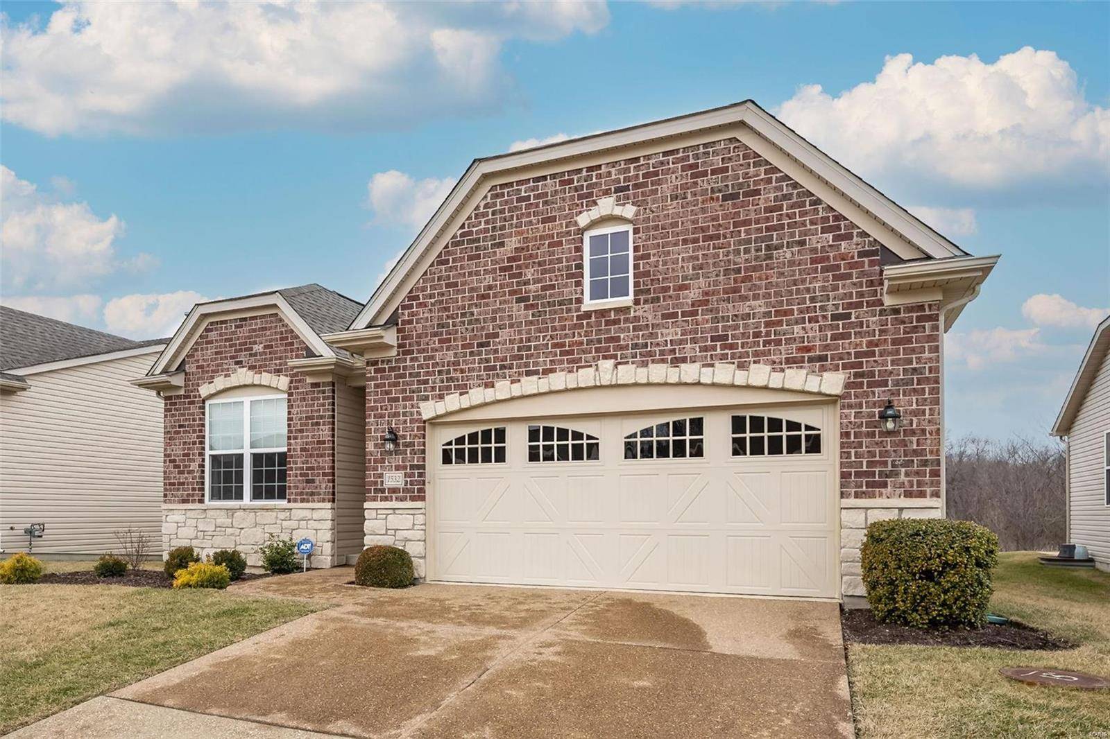 St Peters, MO 63376,1532 Woodside Hills DR