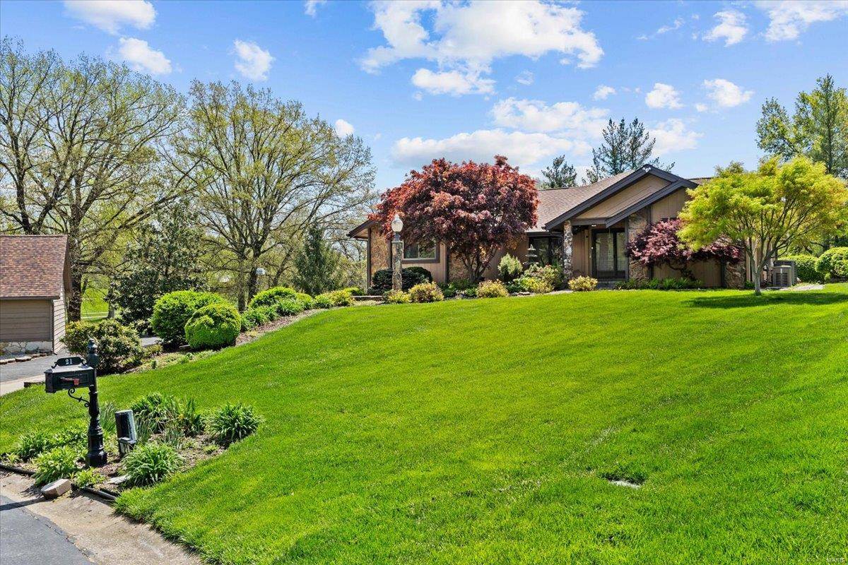 St Charles, MO 63303,21 Number Three Green DR