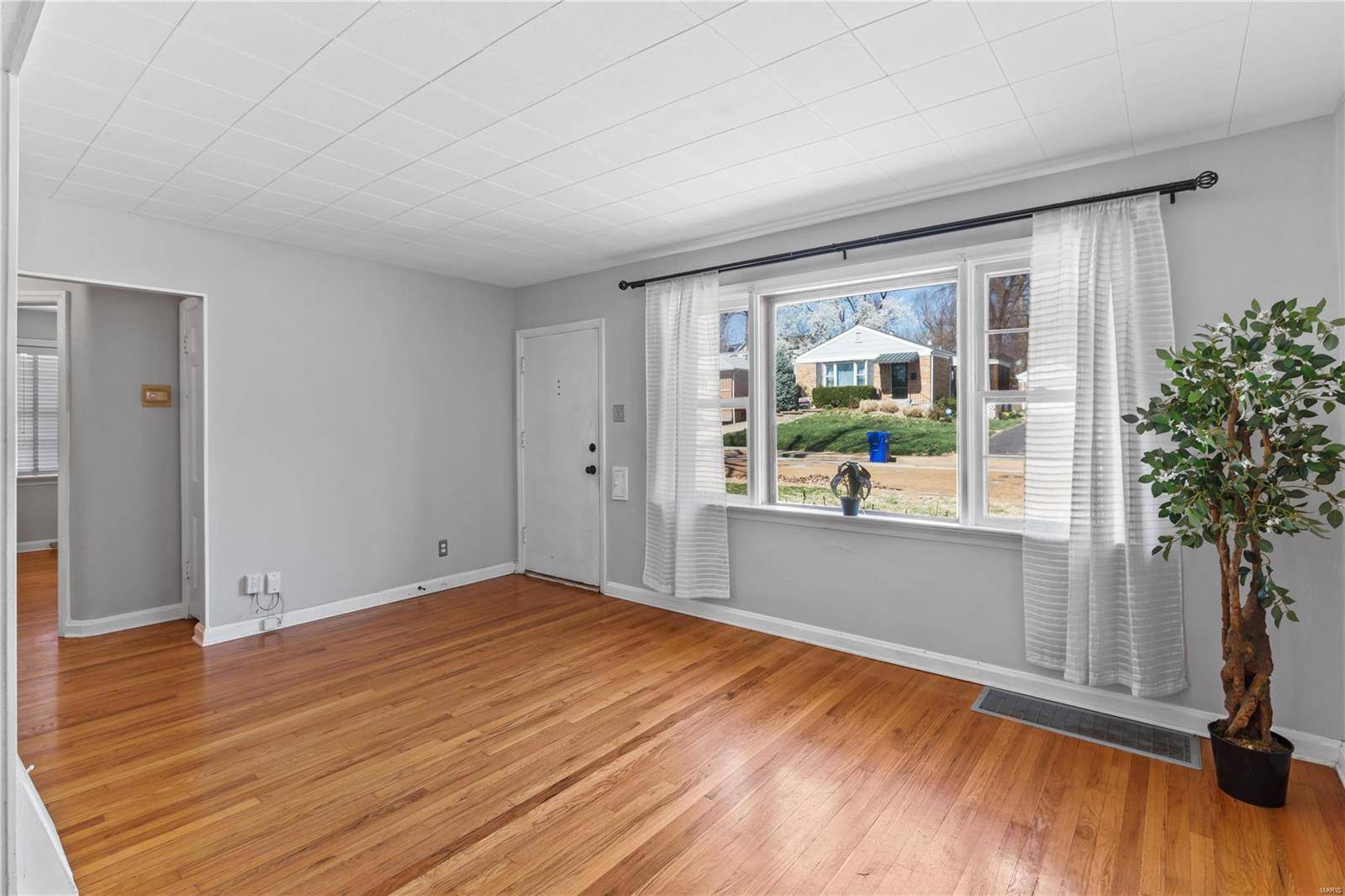 St Louis, MO 63130,7554 Drexel Drive