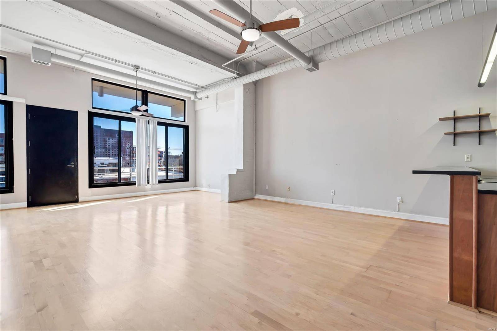 St Louis, MO 63108,4100 Laclede AVE #303