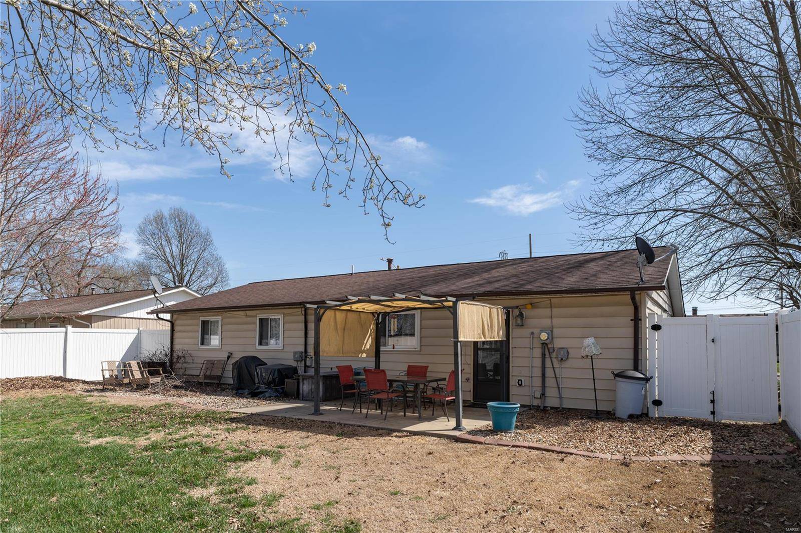 Granite City, IL 62040,2553 Reveres