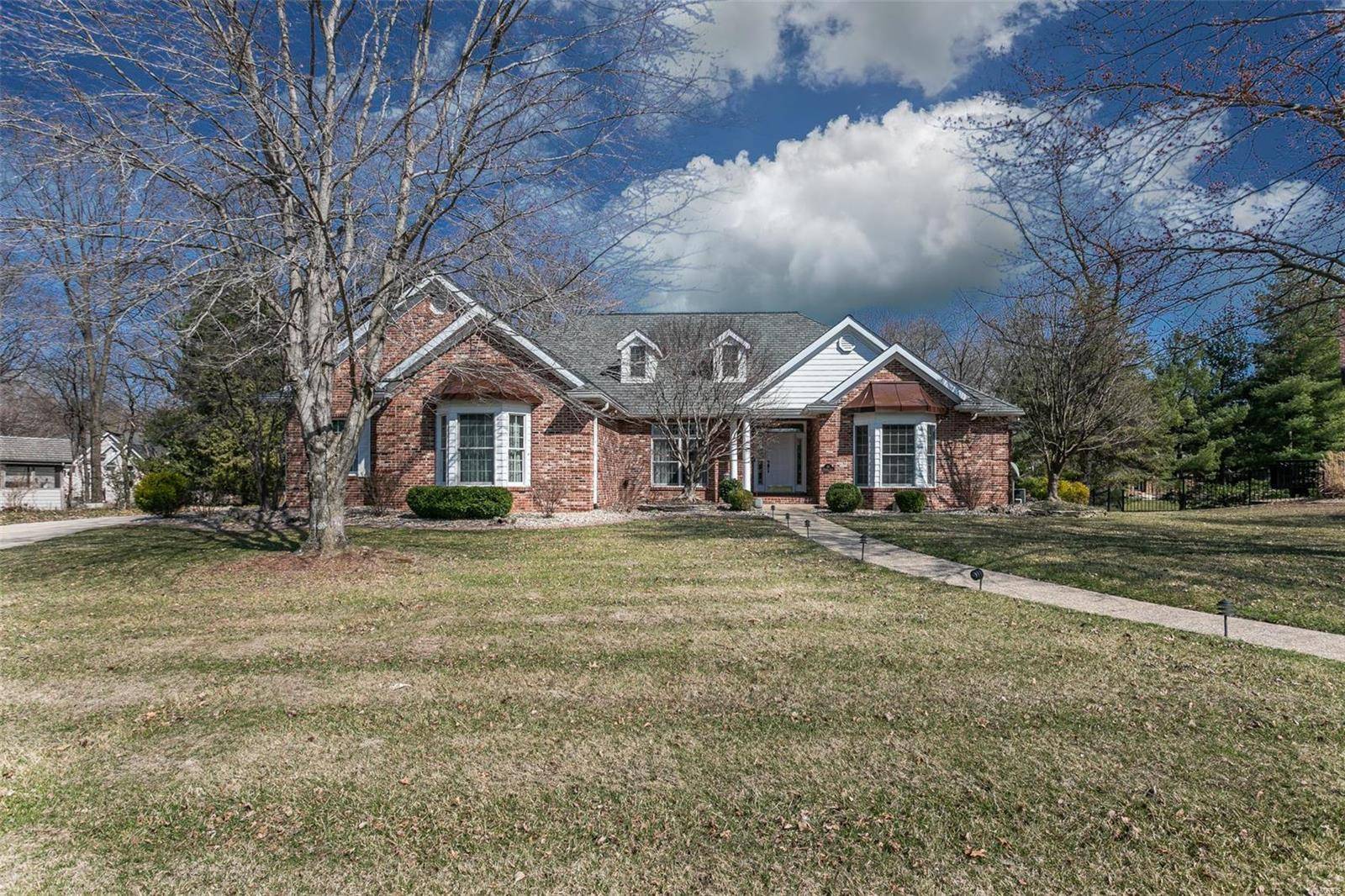 Glen Carbon, IL 62034,10 Dunbridge CT