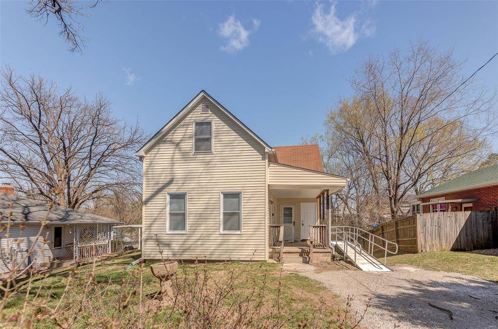Collinsville, IL 62234,523 Mary AVE
