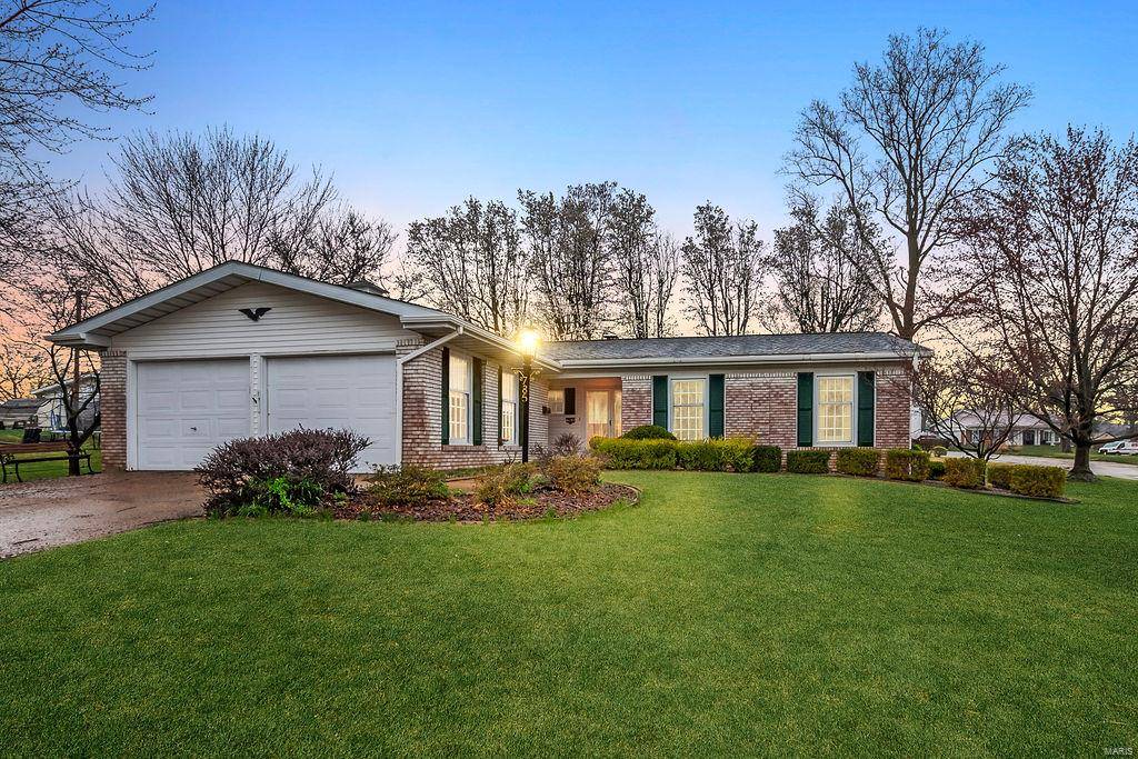 Hazelwood, MO 63042,785 TOWNHOUSE LANE