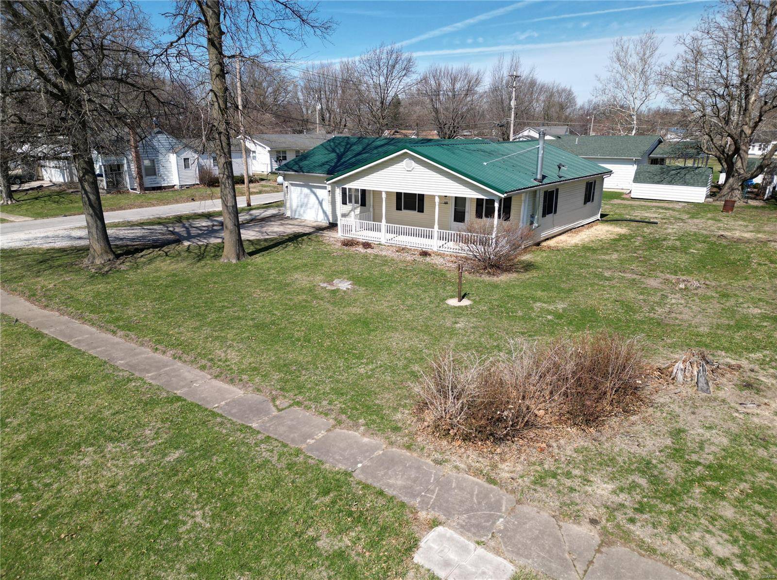 La Plata, MO 63549,601 E Clark