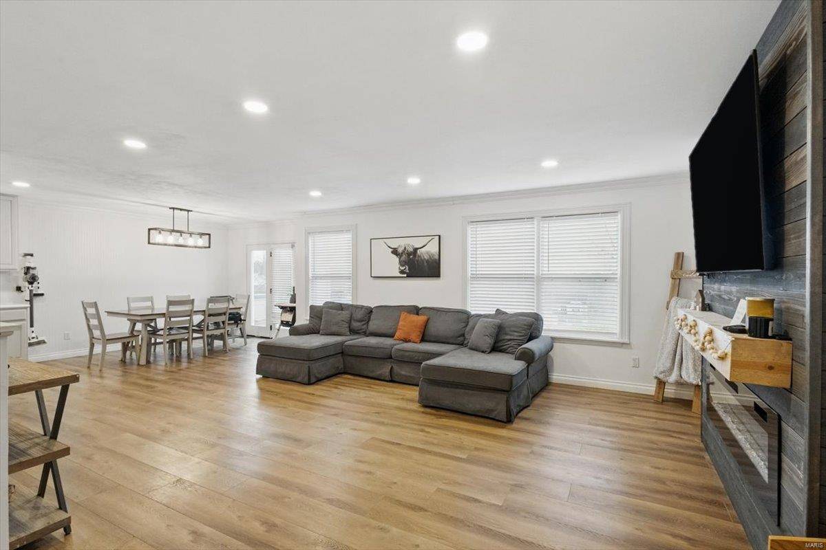Eureka, MO 63025,116 Hunters Green LN