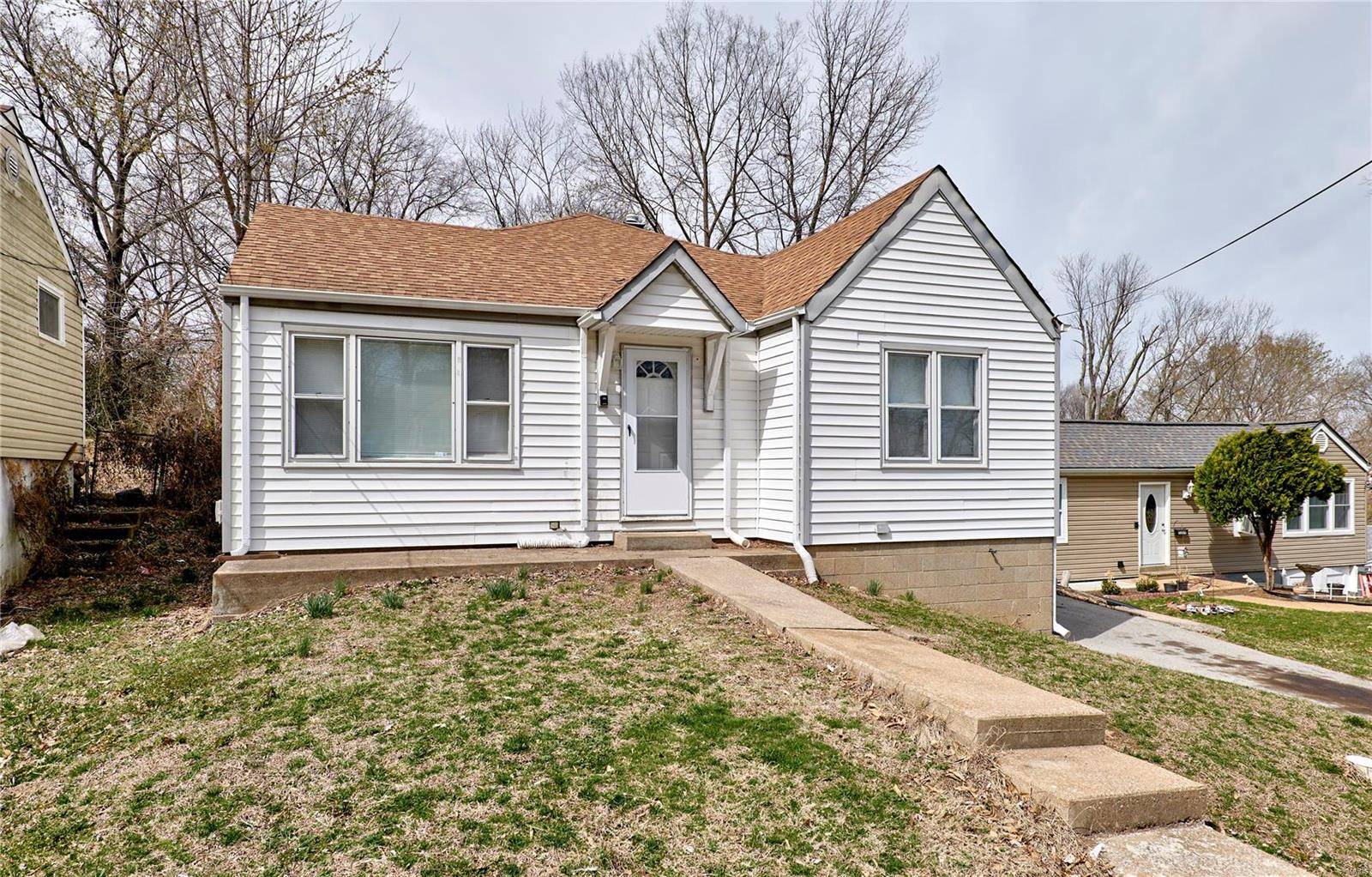 St Louis, MO 63114,3307 Royalton AVE