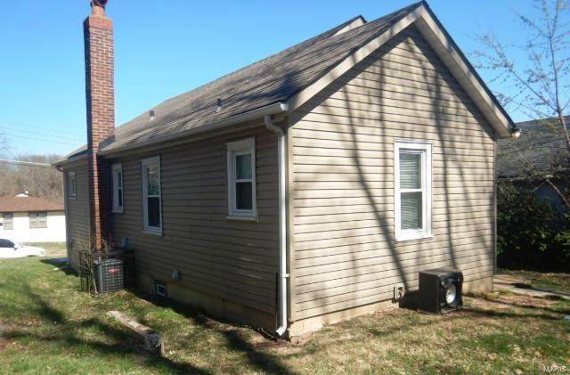 St Louis, MO 63136,7122 Dawson PL