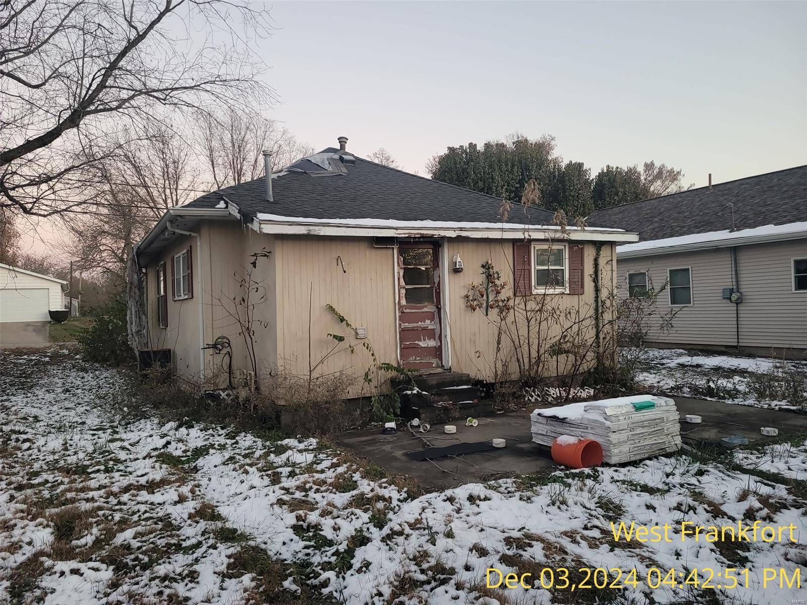 West Frankfort, IL 62896,310 S Odle