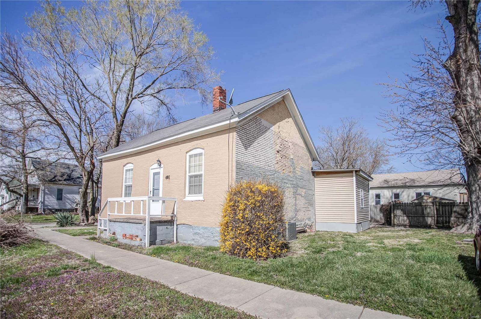 Jerseyville, IL 62052,401 E Carpenter ST