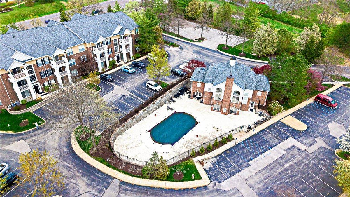 St Louis, MO 63141,1163 Mill Crossing DR #100