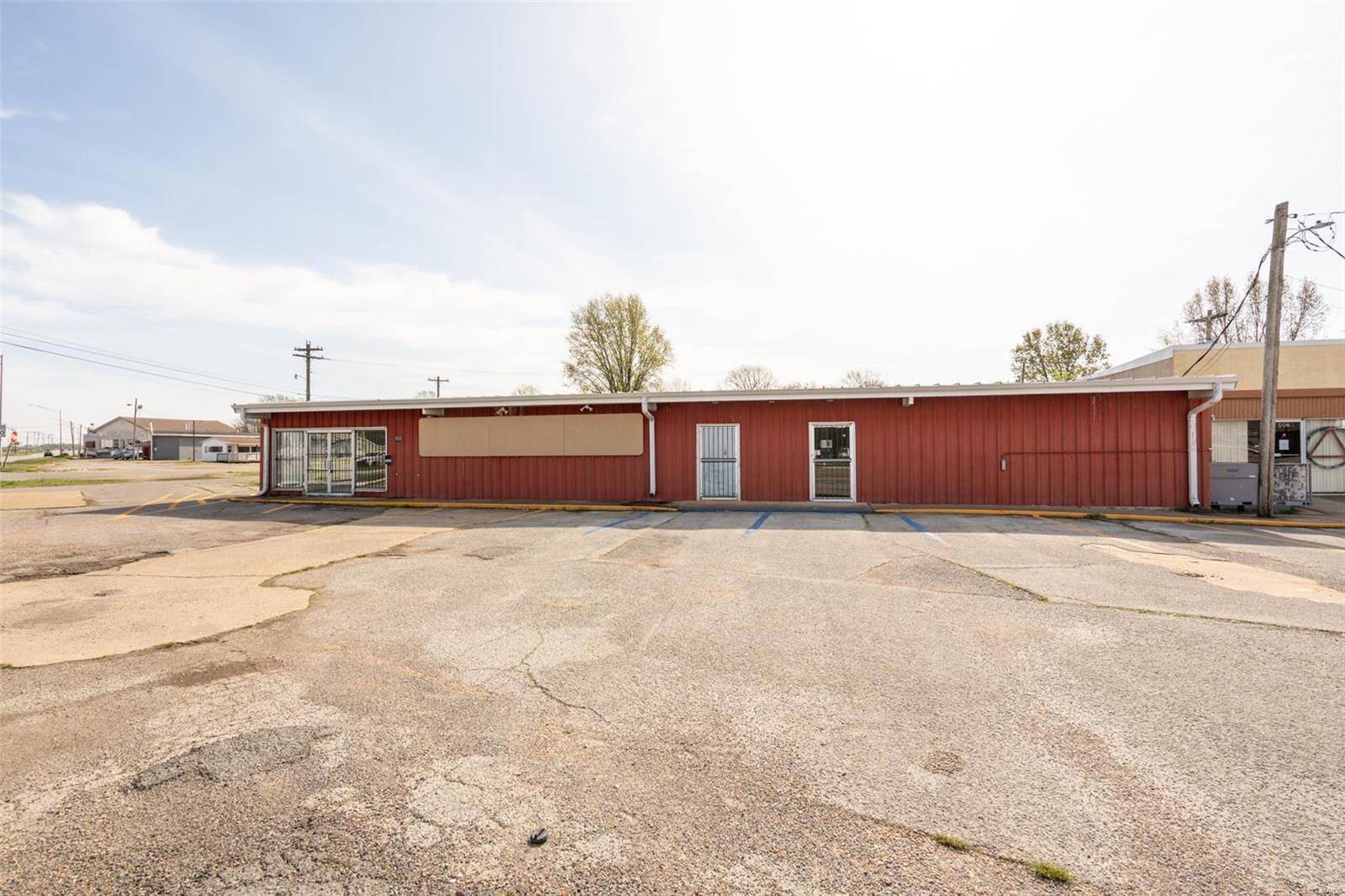 Poplar Bluff, MO 63901,512 E Pine Street