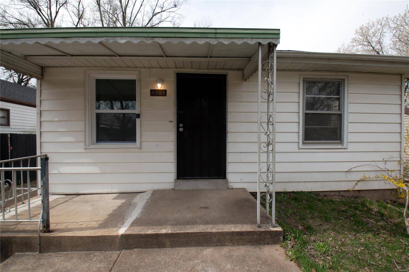 St Louis, MO 63136,9705 Winkler DR