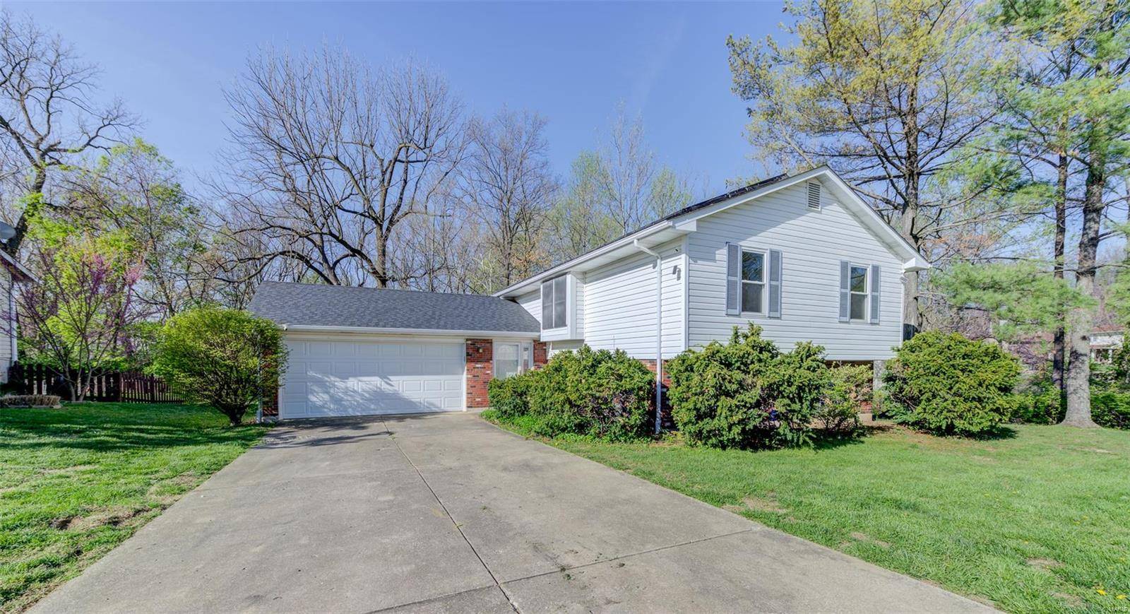 St Charles, MO 63303,2154 Graystone DR