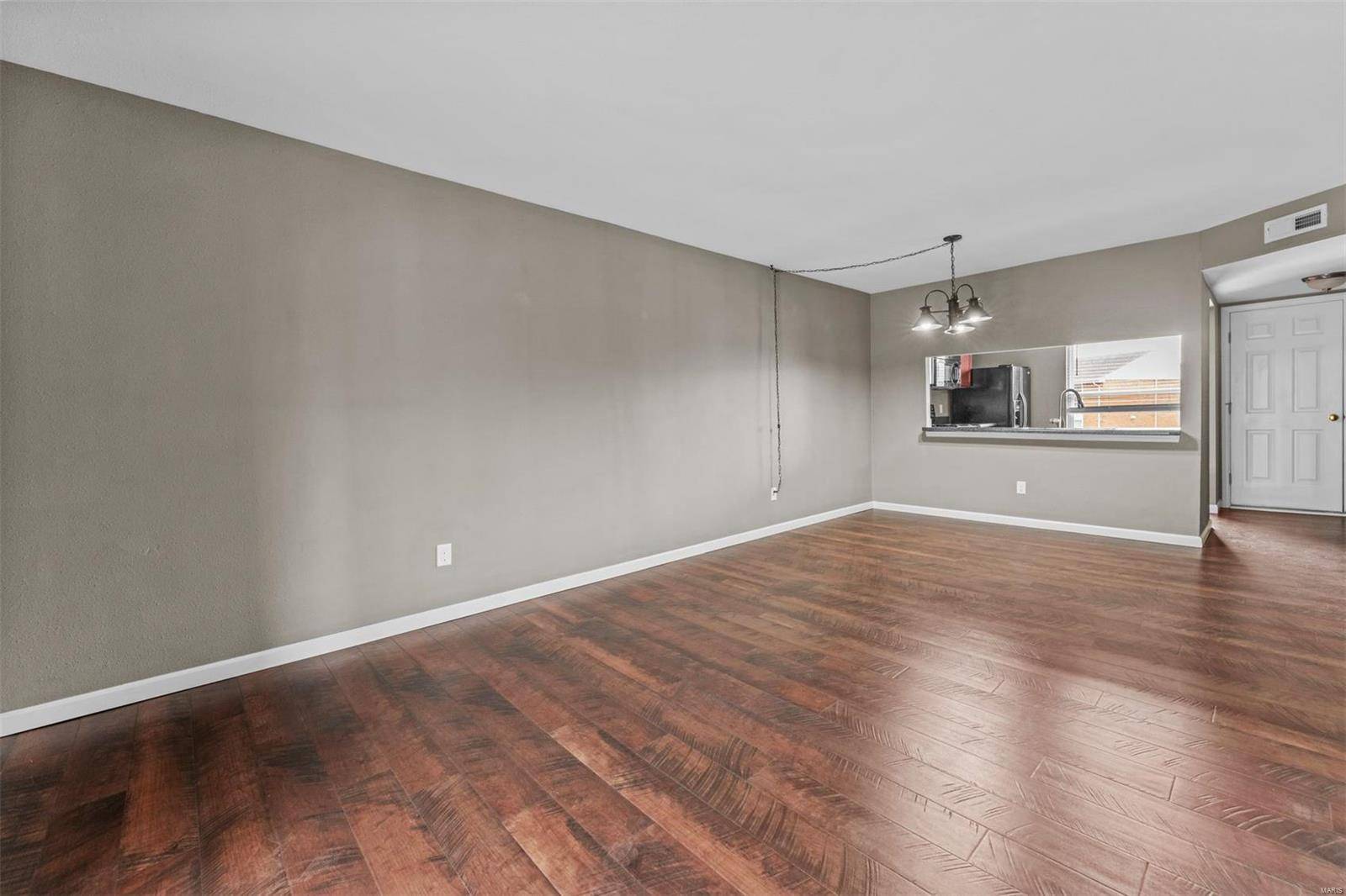 St Louis, MO 63122,1943 Greenpoint DR #301