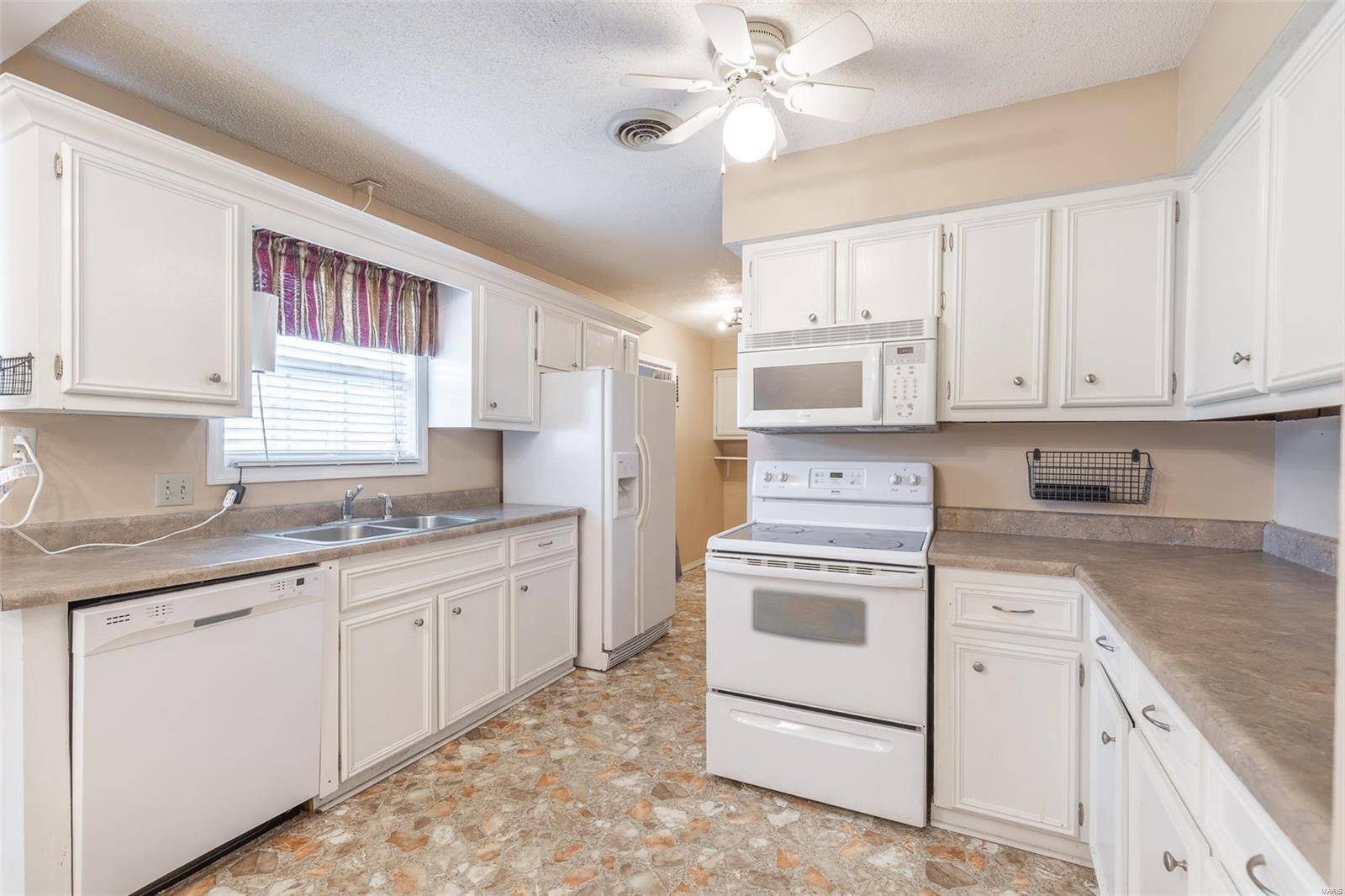 Poplar Bluff, MO 63901,2518 High ST