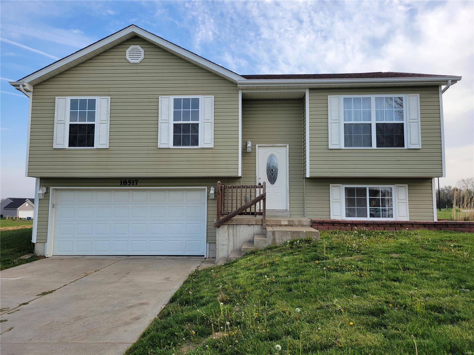 Wright City, MO 63390,18517 Walnut Hill LN