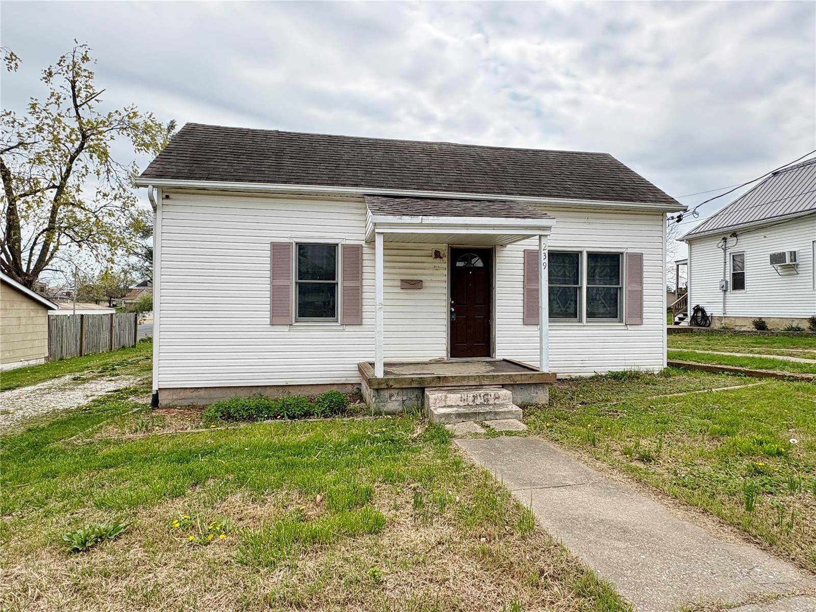 Perryville, MO 63775,239 W North ST
