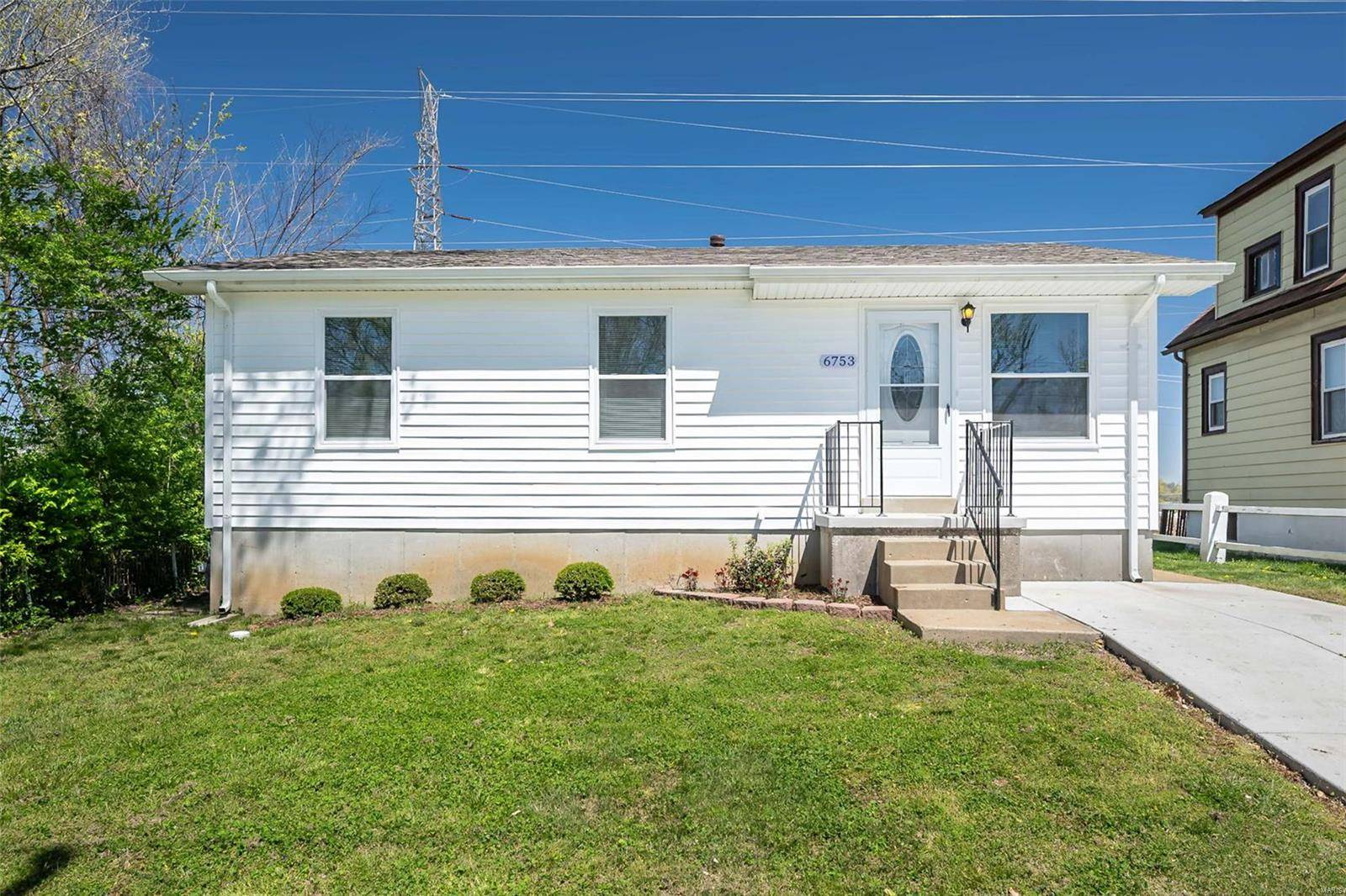 St Louis, MO 63133,6753 Robbins AVE