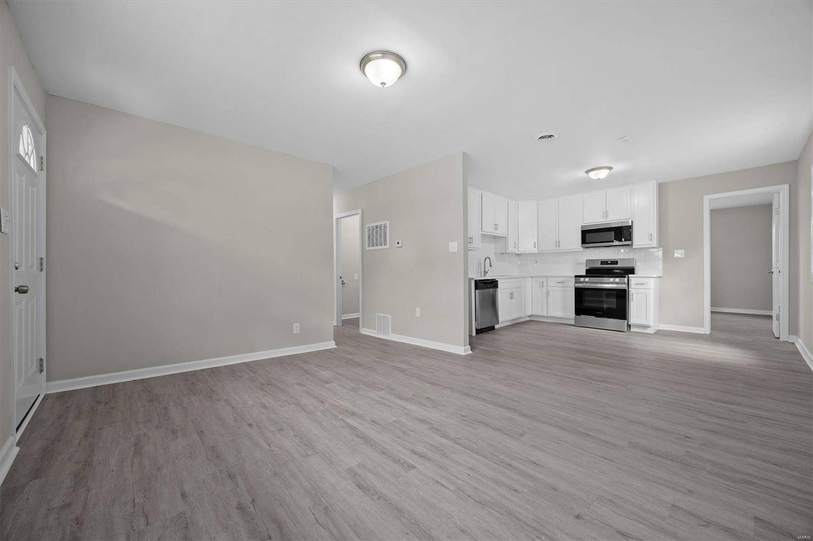 Cahokia Heights, IL 62206,21 Saint Gregory DR