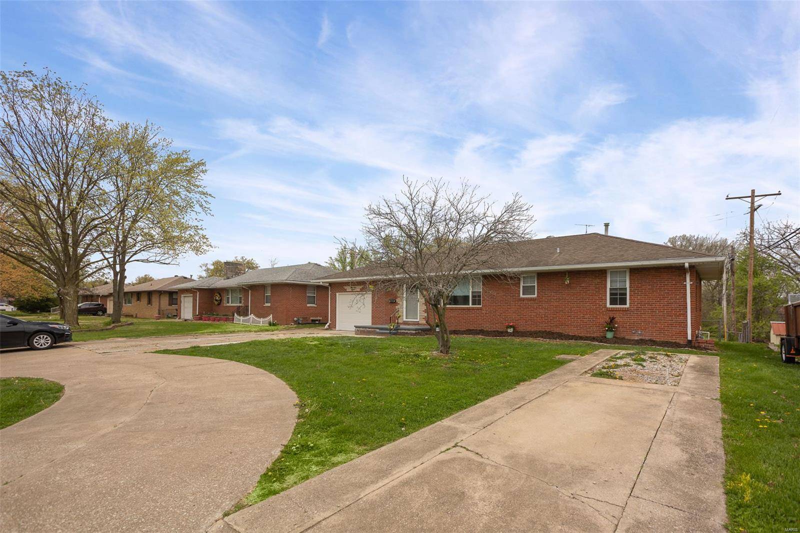 Godfrey, IL 62035,5714 Humbert RD
