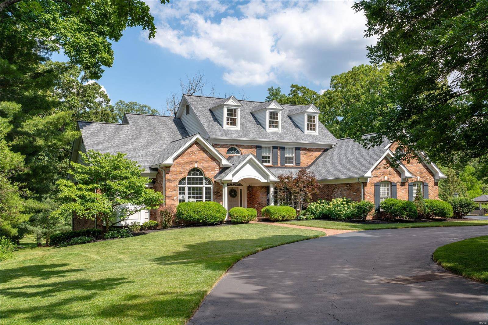 Frontenac, MO 63131,1636 Forest Aire