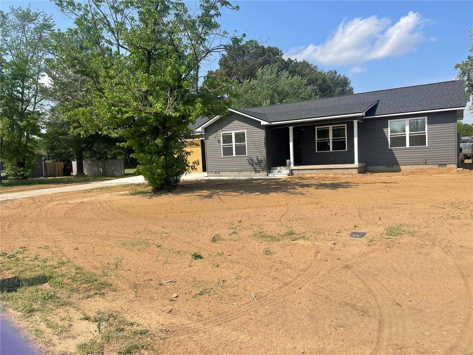 Sikeston, MO 63801,110 Lynn DR