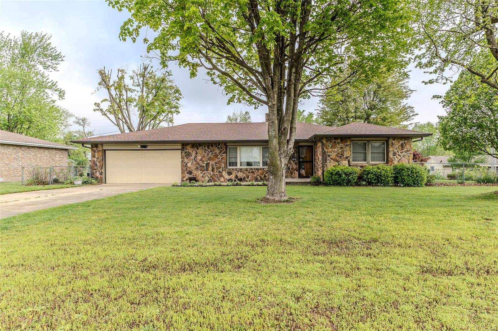 Lebanon, MO 65536,391 Jessie ST